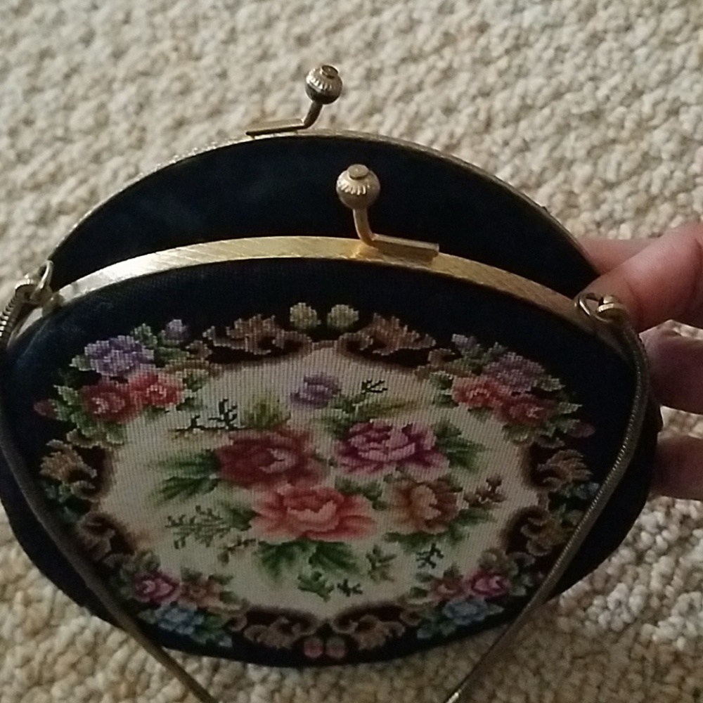 Beautiful vintage purse